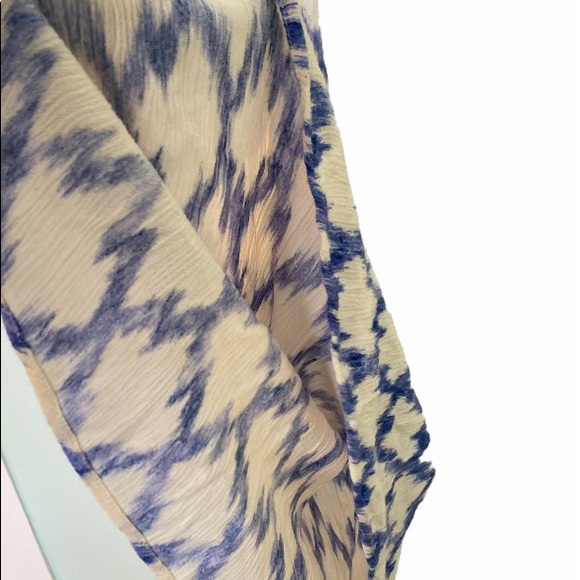 Romper White and Blue Ikatt small - Picture 6 of 8